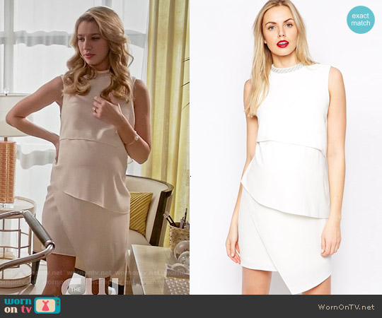 WornOnTV: Petra’s white tiered maternity dress on Jane the Virgin ...