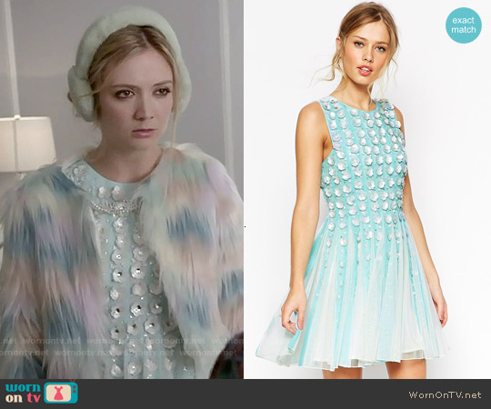 WornOnTV: Chanel 3’s rainbow fur jacket on Scream Queens | Billie Lourd ...