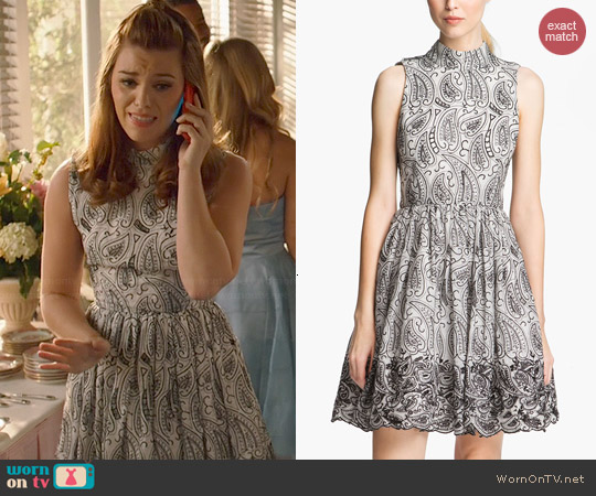 Wornontv Annabeth S White Paisley Printed Dress On Hart Of Dixie