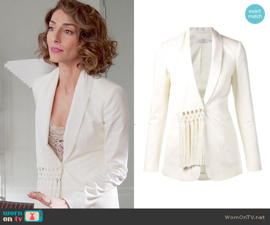 WornOnTV: Delia's white blazer with 