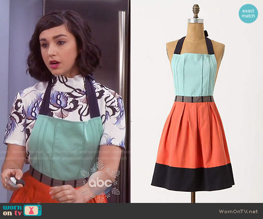 WornOnTV: Mandy’s printed mock-neck top and mint/orange apron on Last ...