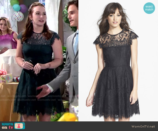 WornOnTV: Mariah’s black lace dress on The Young and the Restless ...