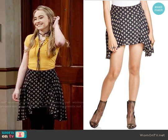 Wornontv Mayas Yellow Lace Up Top And Printed Skirt On Girl Meets