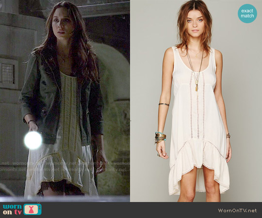 Wornontv Spencer S Cream High Low Dress On Pretty Little Liars Free People Parisian Slip Worn By Troian Bellisario On Pll