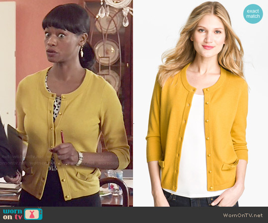 yellow cardigan outfits