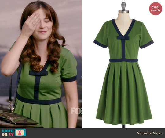 Wornontv Jess S Green Dress With Blue Trim On New Girl Zooey