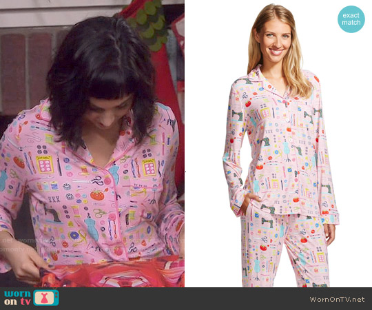 WornOnTV: Mandy’s pink sewing print pajamas on Last Man Standing ...