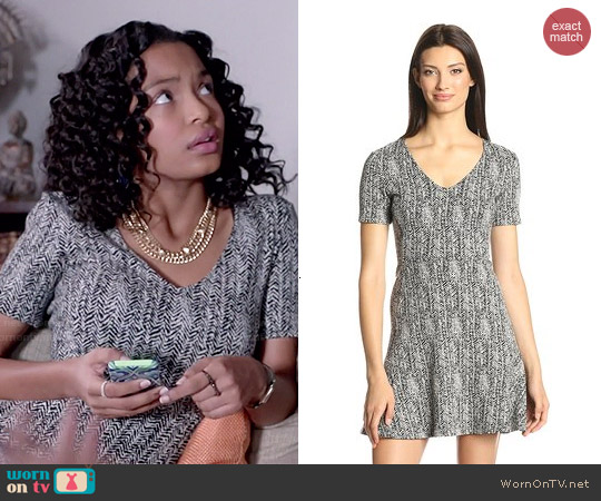 WornOnTV: Zoey’s black and white small zig zag print dress on Black-ish ...