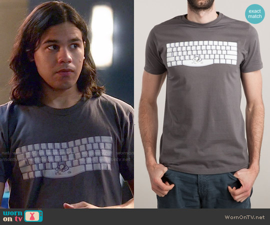 WornOnTV: Cisco’s keyboard graphic t-shirt on The Flash | Carlos Valdes ...