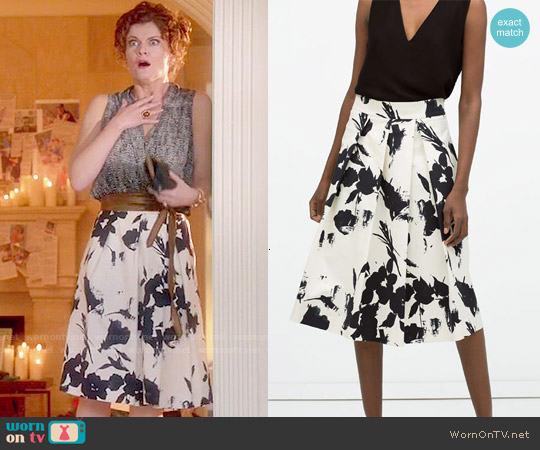white floral skirt outfit